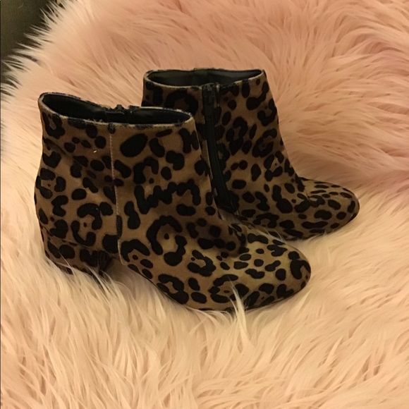 Leopard Boots - Picture 2 of 4